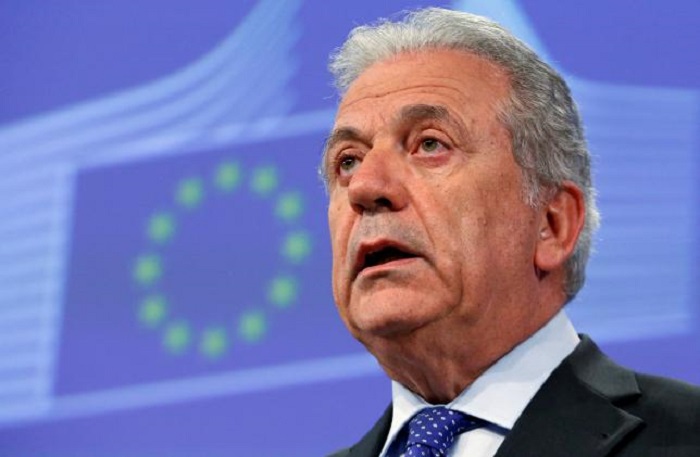 EU executive proposes easing visas for Turks